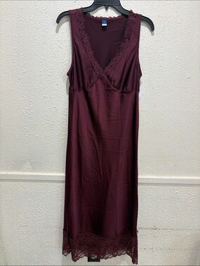 Old Navy Burgundy Lace-Trim Chemise